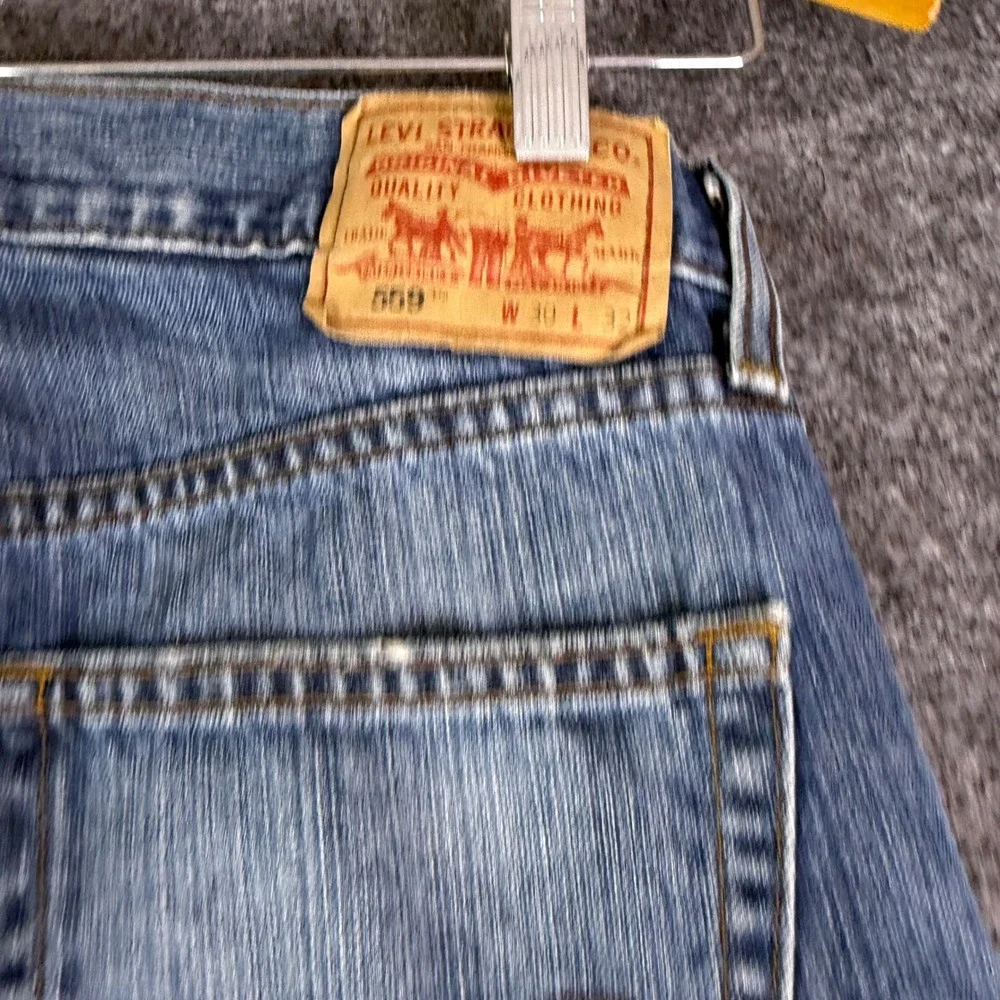 Levis staining shown